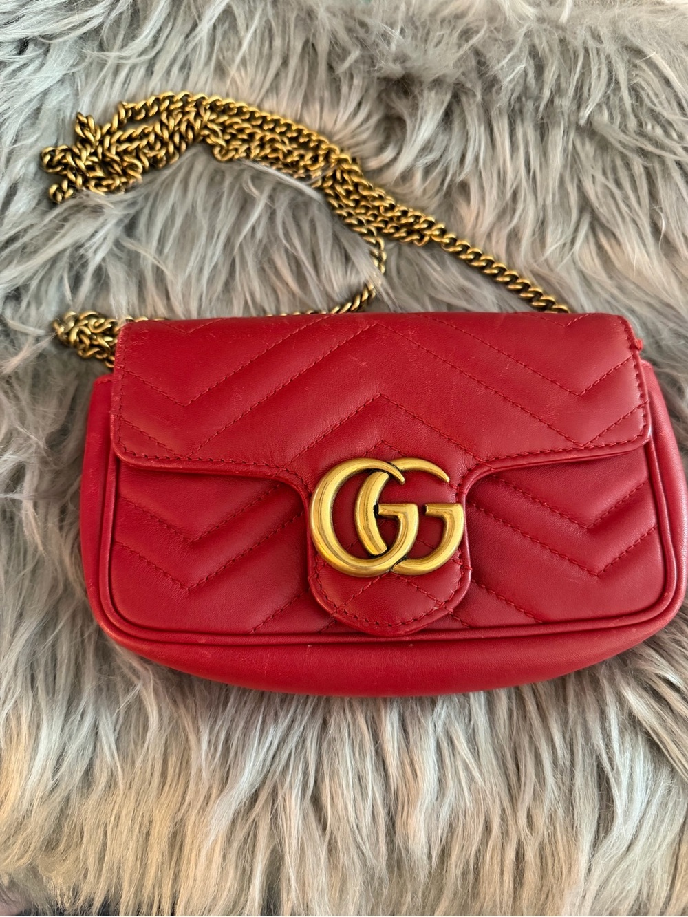 Gucci Hibiscus Red GG Marmont Super Mini Crossbody Bag